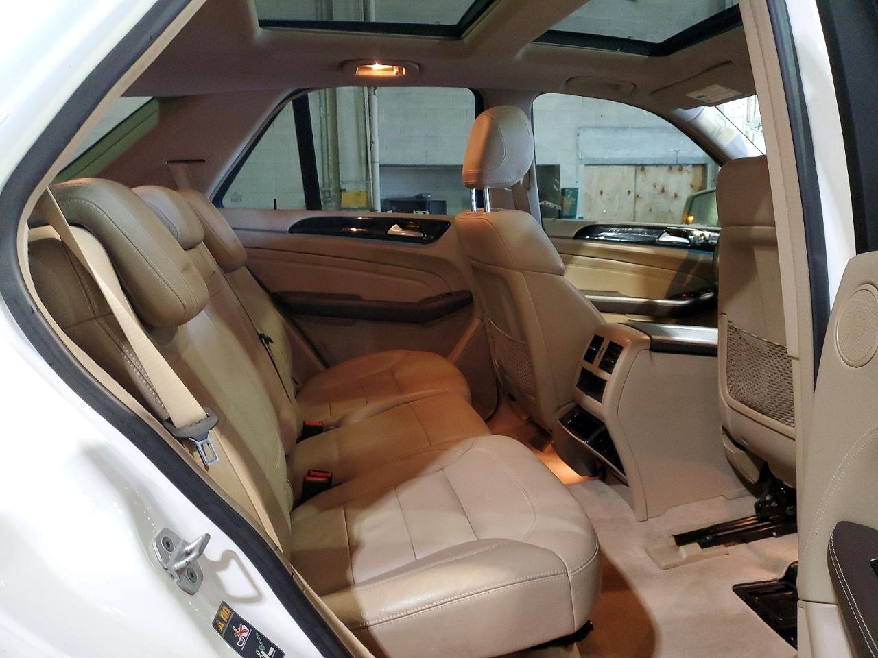 2015 MERCEDES-BENZ ML 400 4MATIC photo 11