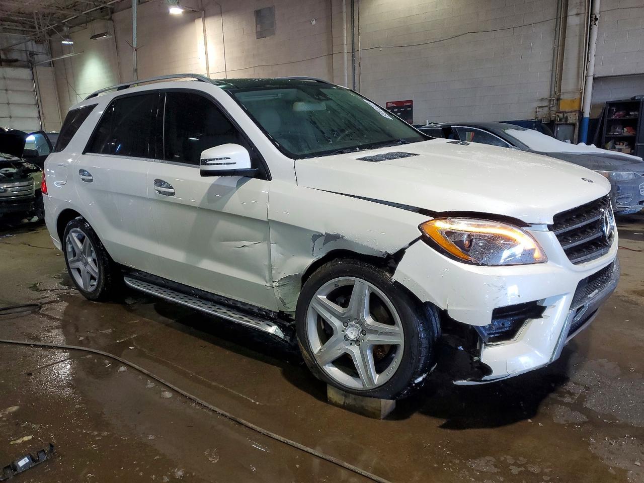 2015 MERCEDES-BENZ ML 400 4MATIC photo 4