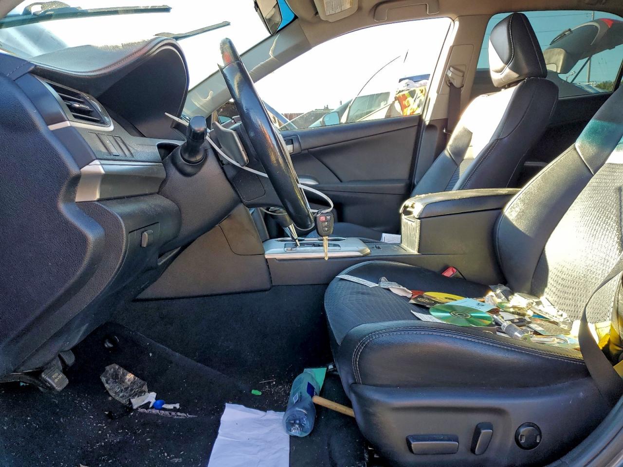 2013 TOYOTA CAMRY L photo 7