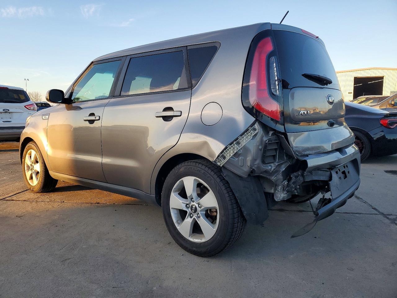 2018 KIA SOUL photo 2