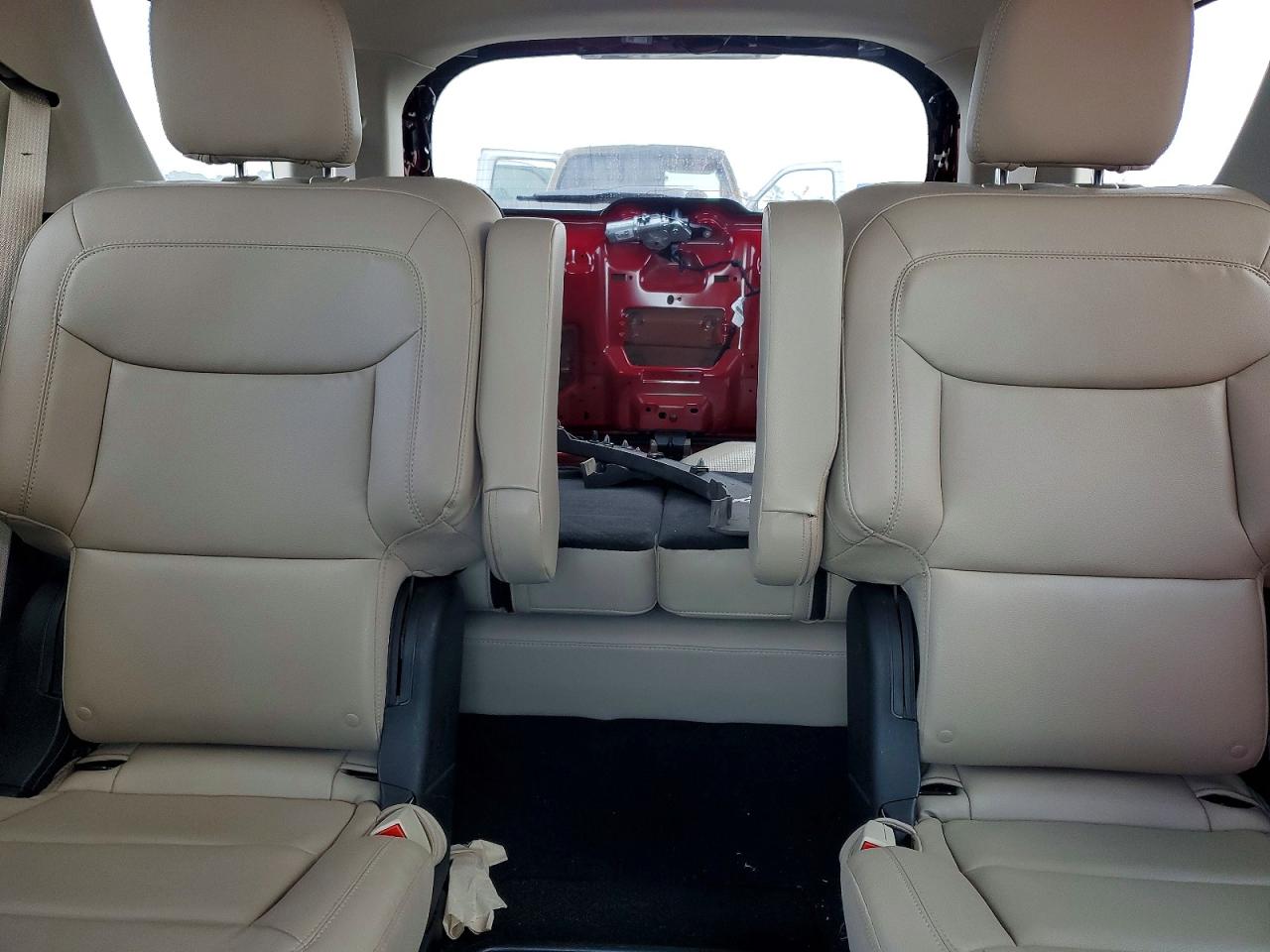 2020 FORD EXPLORER XLT photo 10