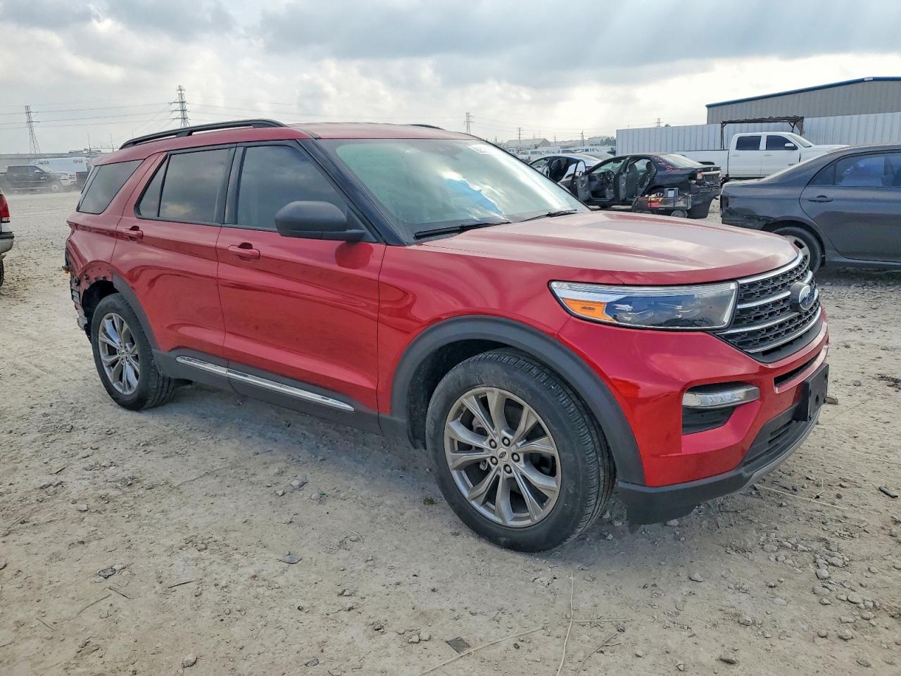 2020 FORD EXPLORER XLT photo 4