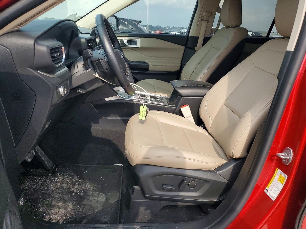2020 FORD EXPLORER XLT photo 7