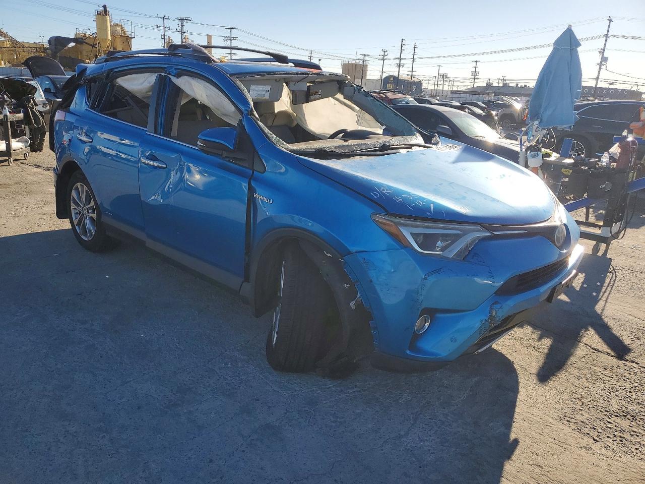2017 TOYOTA RAV4 HV LIMITED photo 4