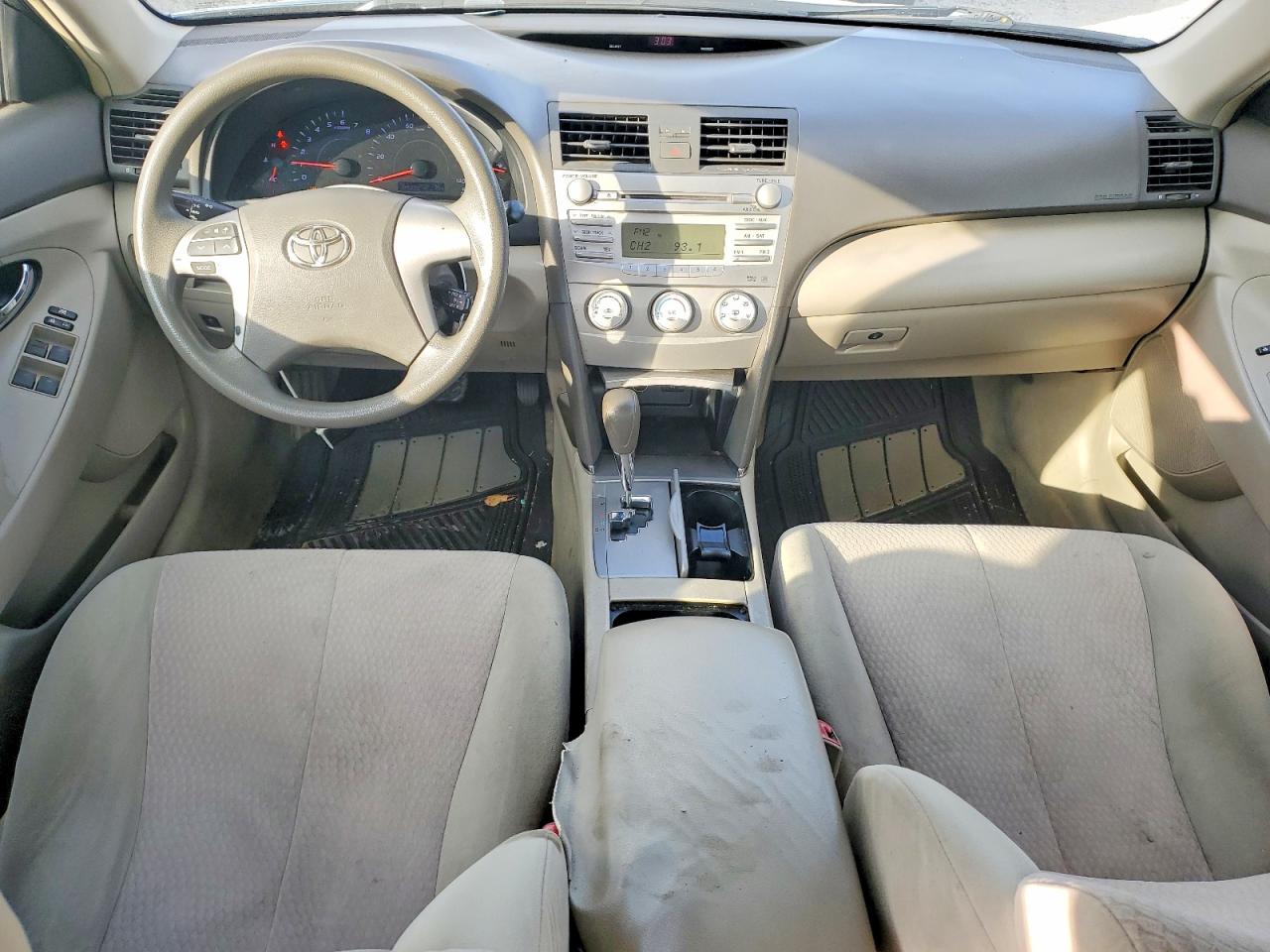 2010 TOYOTA CAMRY BASE photo 8