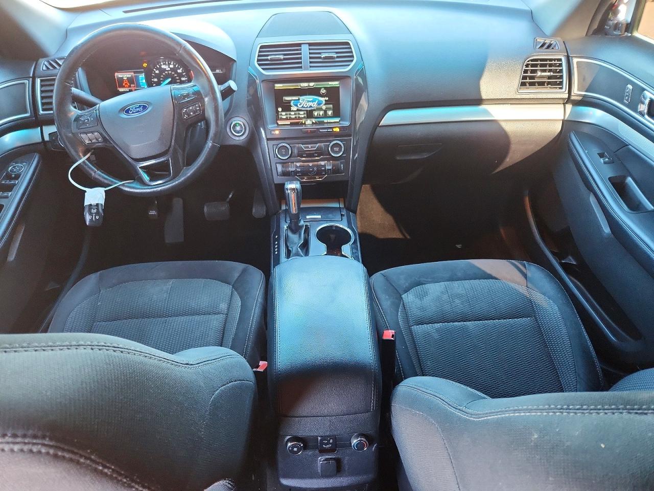 2016 FORD EXPLORER XLT photo 8
