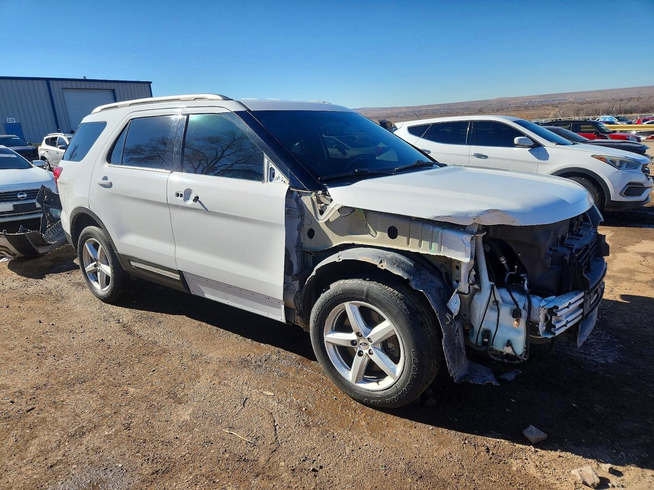 2016 FORD EXPLORER XLT photo 4