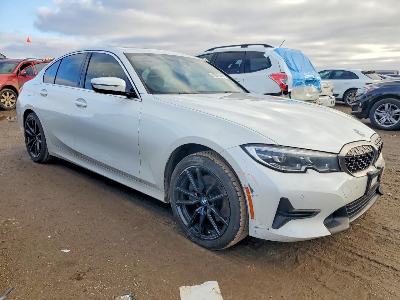 2020 BMW 330XI photo 4