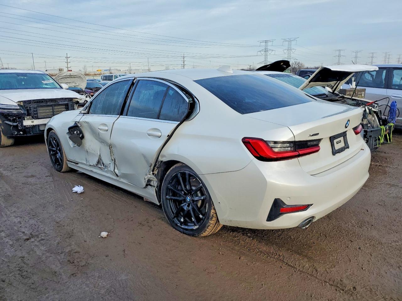2020 BMW 330XI photo 2