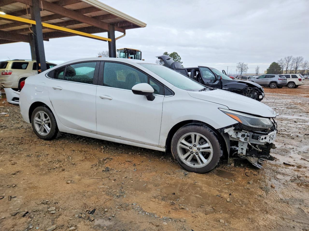 2017 CHEVROLET CRUZE LT photo 4