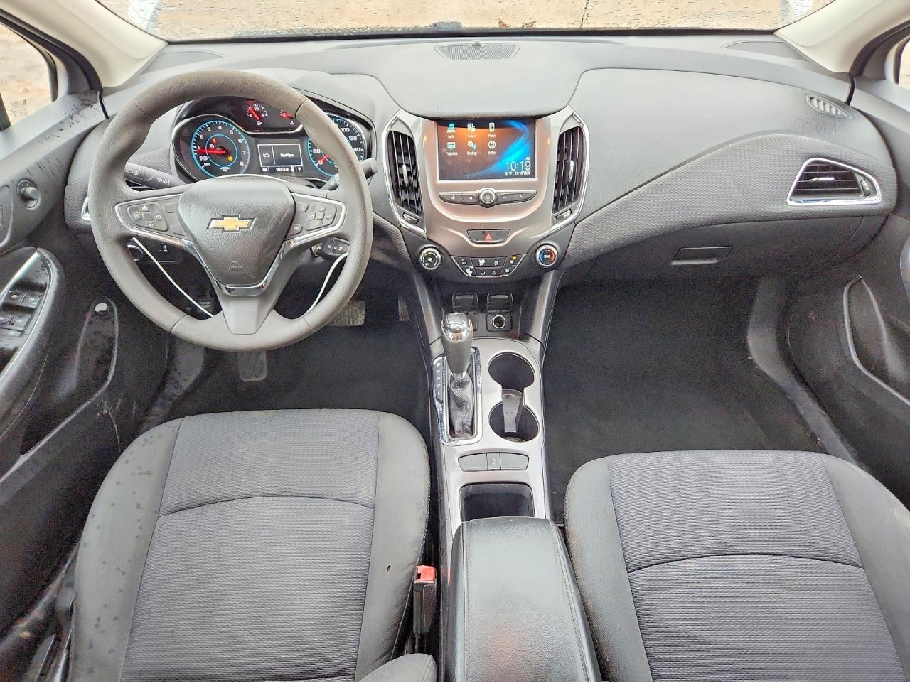 2017 CHEVROLET CRUZE LT photo 8