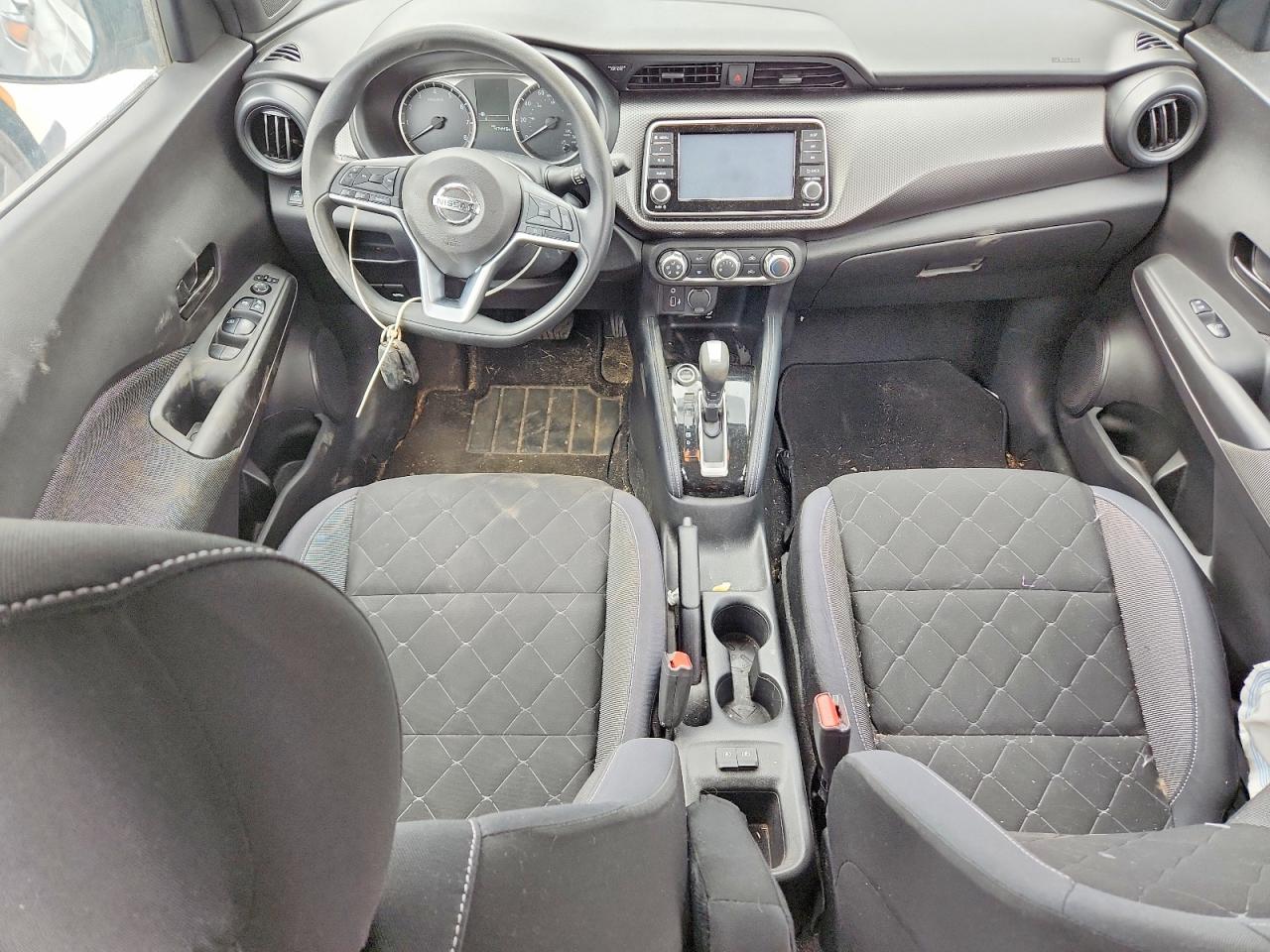 2019 NISSAN KICKS S photo 10