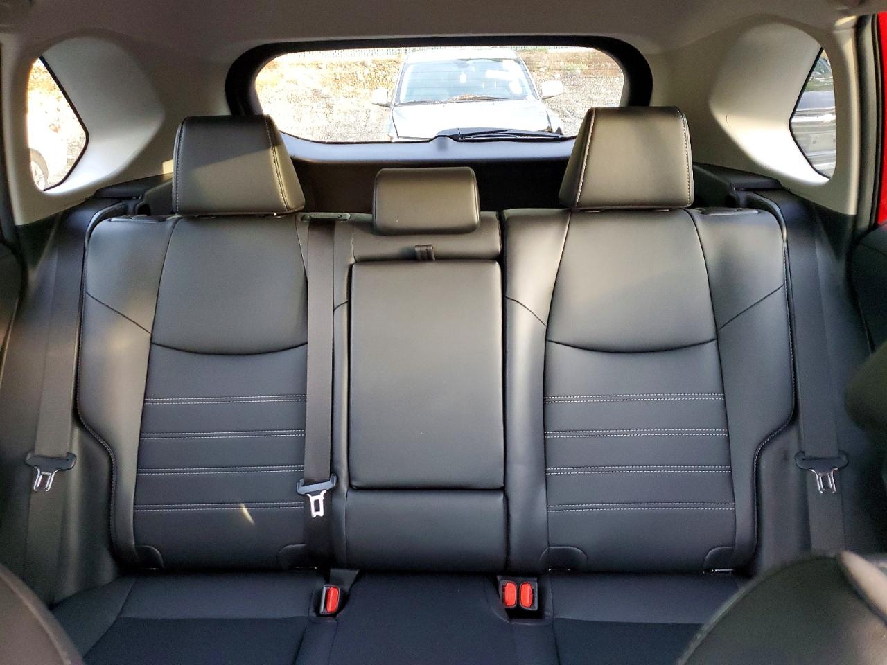 2025 TOYOTA RAV4 XLE PREMIUM photo 10
