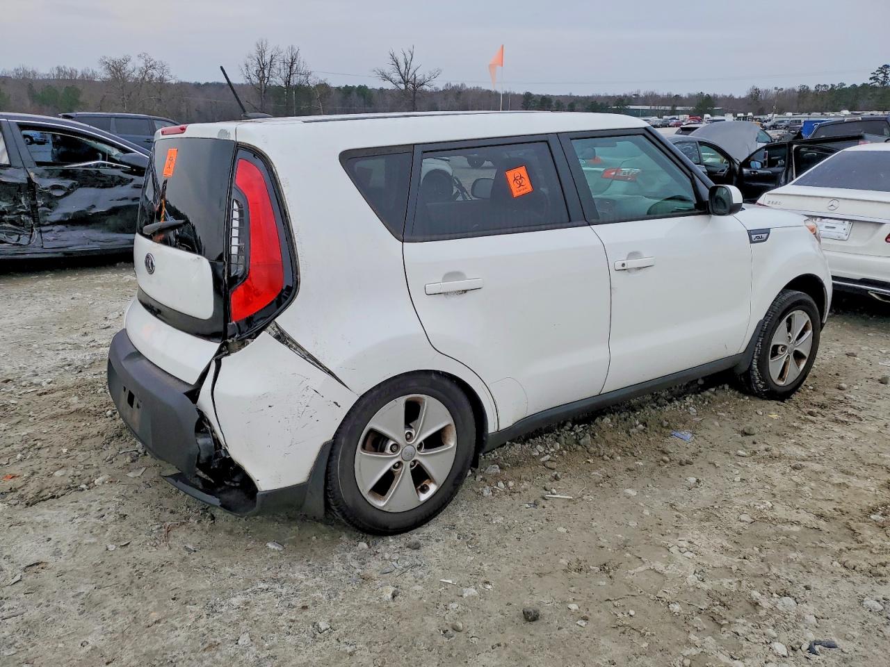 2016 KIA SOUL BASE photo 3