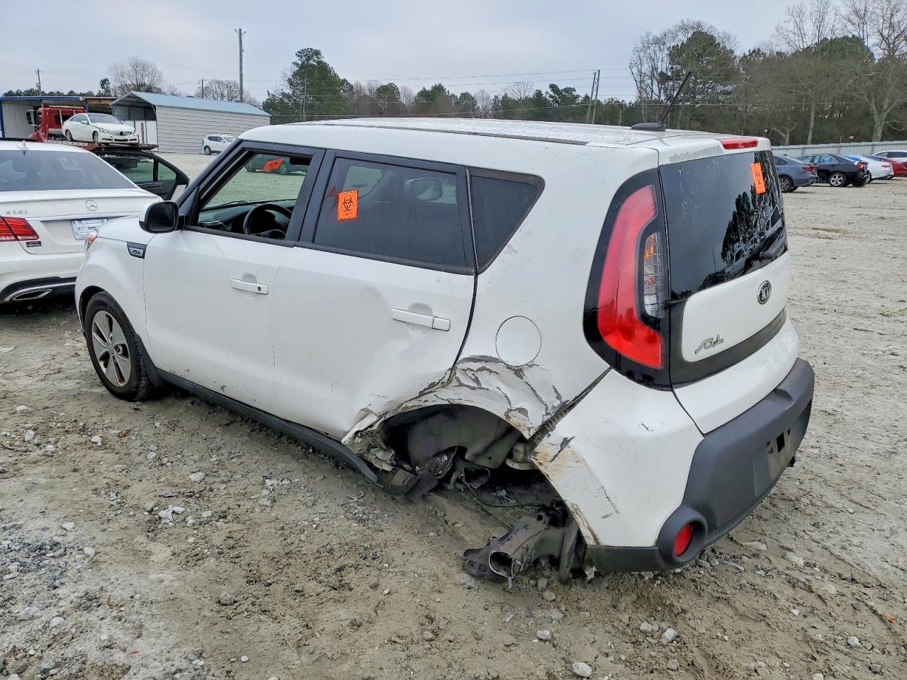 2016 KIA SOUL BASE photo 2