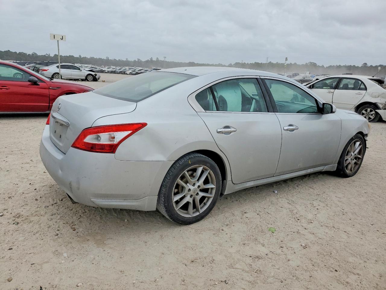 2009 NISSAN MAXIMA S photo 3