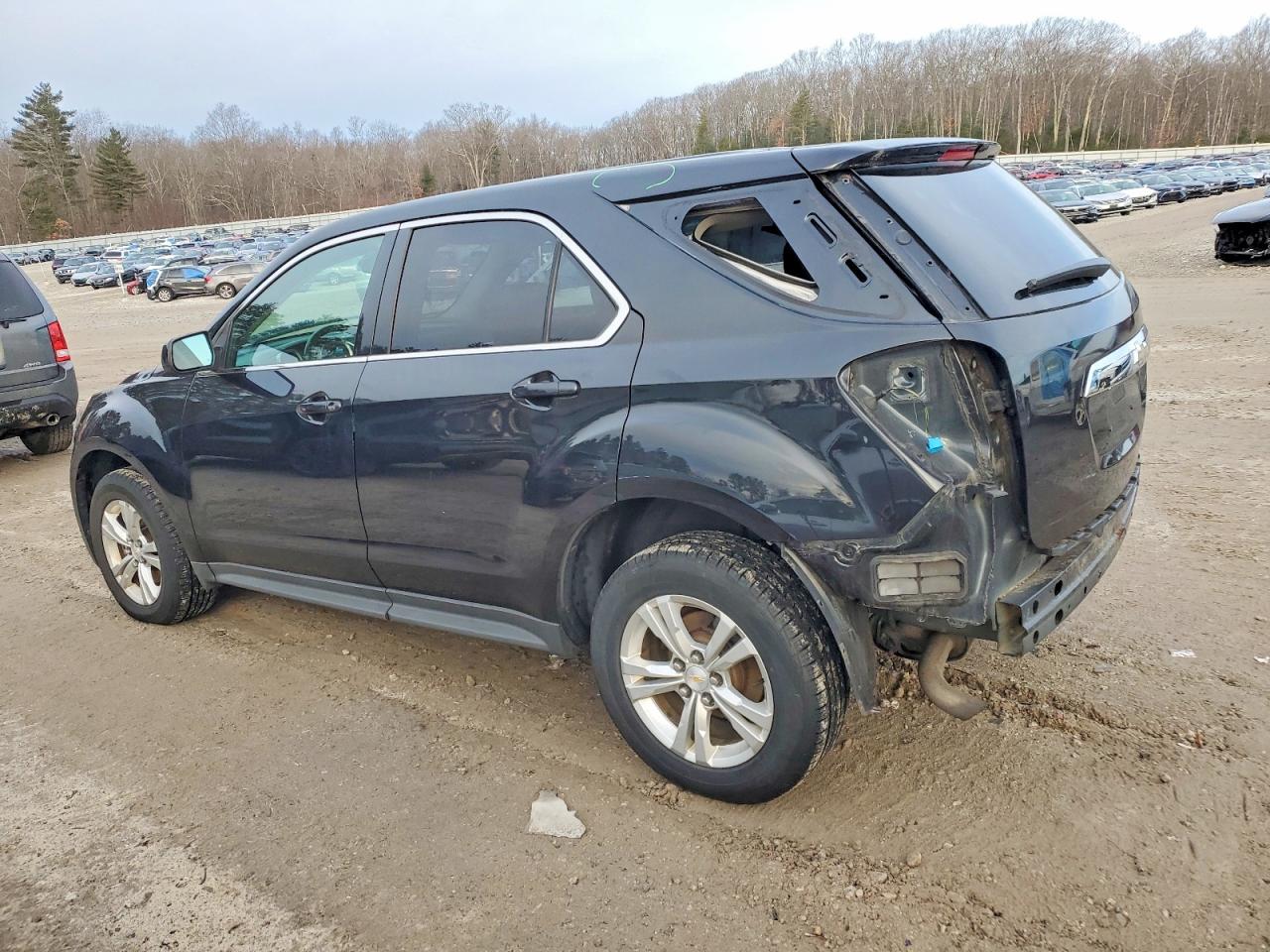2015 CHEVROLET EQUINOX LT photo 2