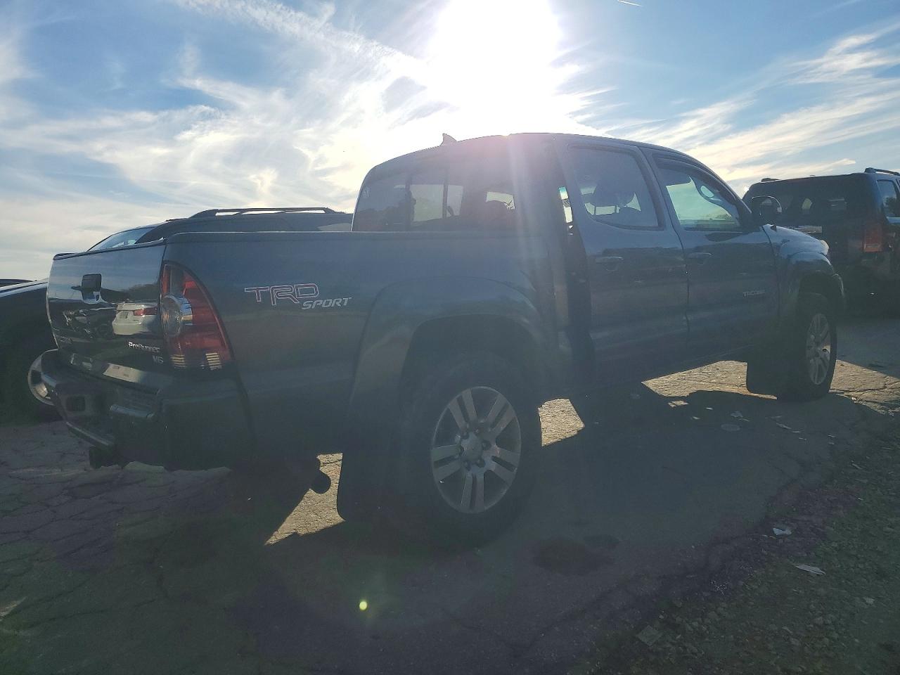 2012 TOYOTA TACOMA DOUBLE CAB photo 3