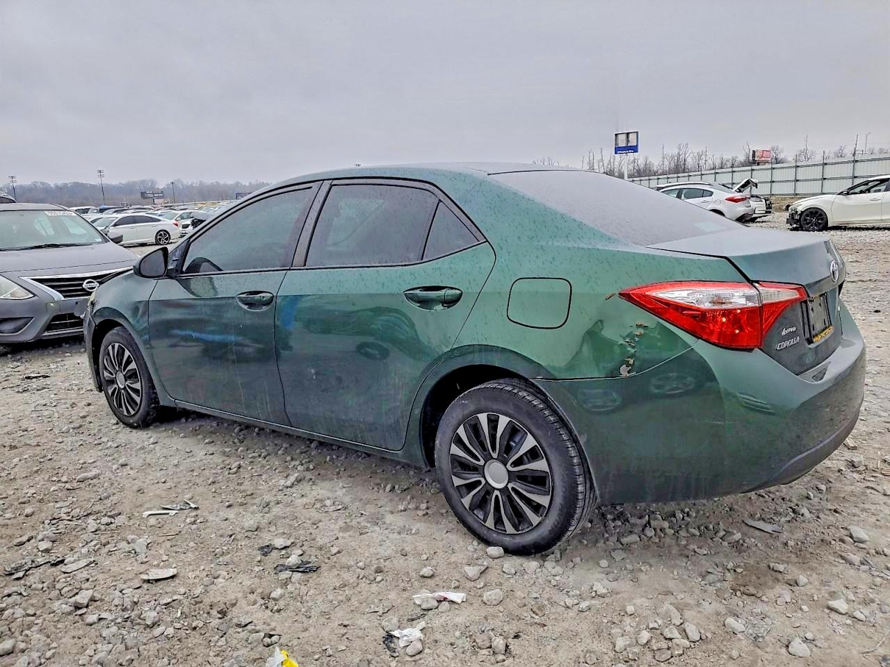 2016 TOYOTA COROLLA L photo 2