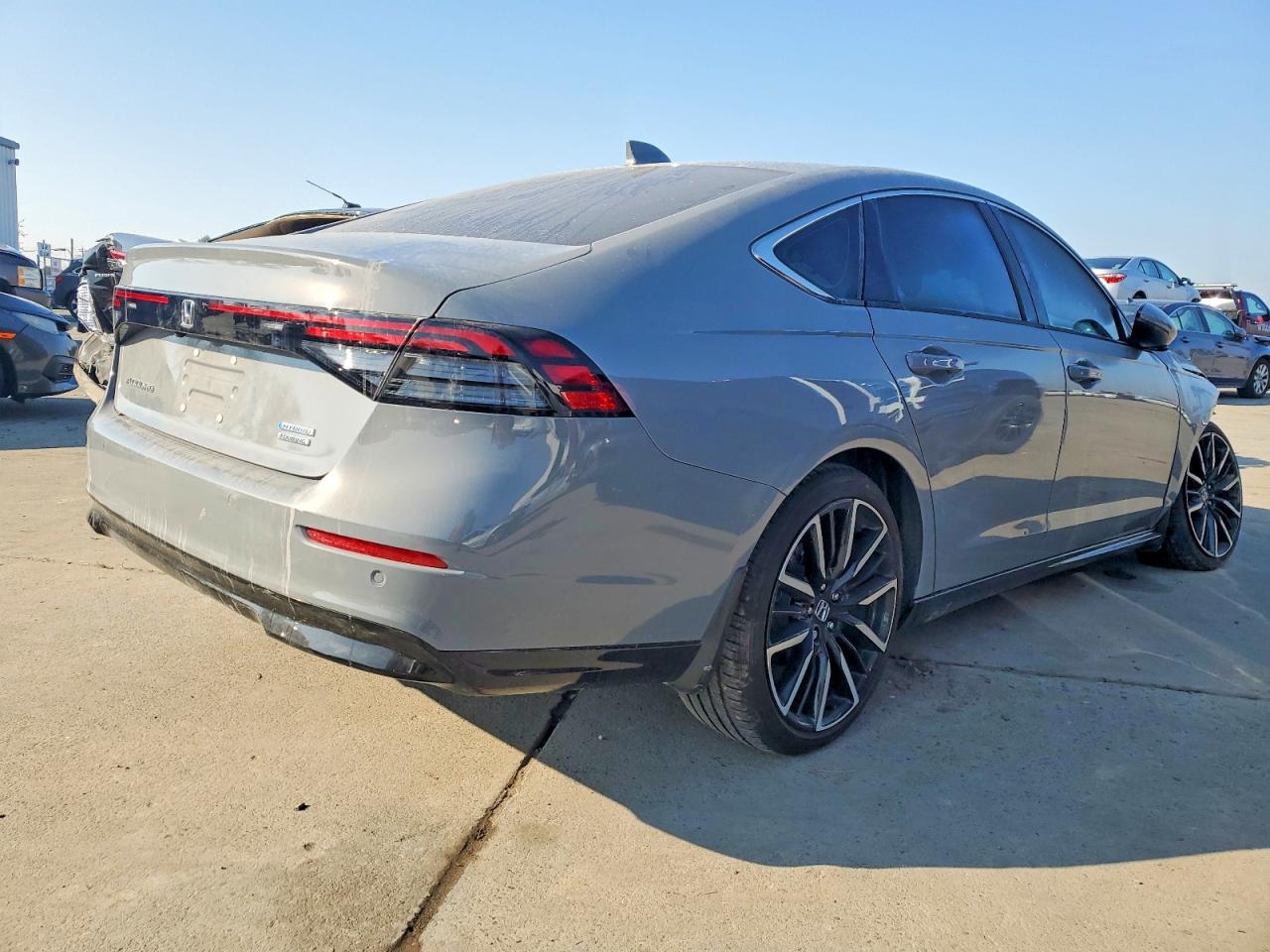 2024 HONDA ACCORD TOURING HYBRID photo 3