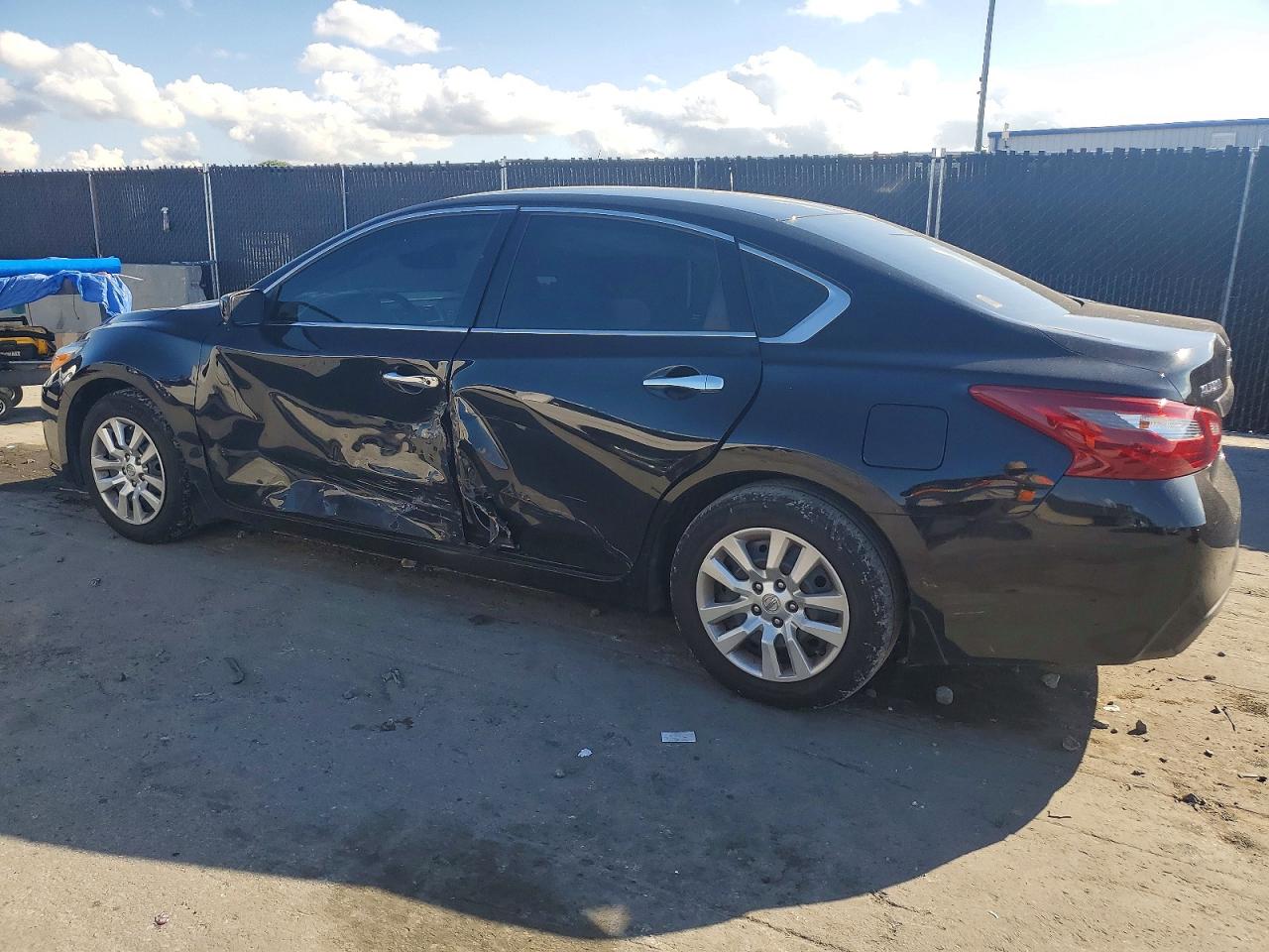 2018 NISSAN ALTIMA 2.5 photo 2