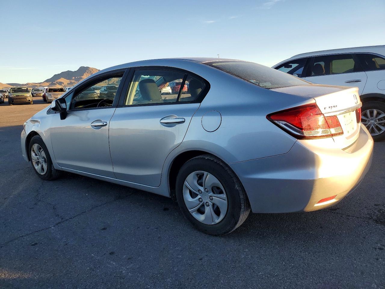 2013 HONDA CIVIC LX photo 2
