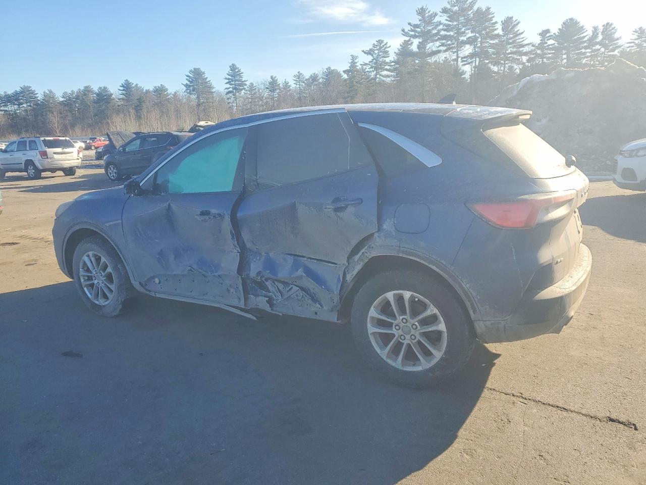 2022 FORD ESCAPE SE photo 3