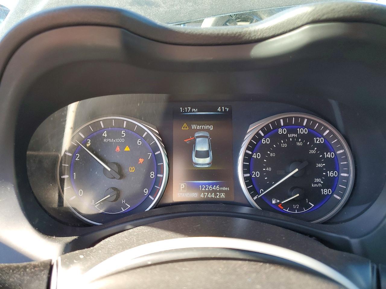 2015 INFINITI Q50 BASE photo 9
