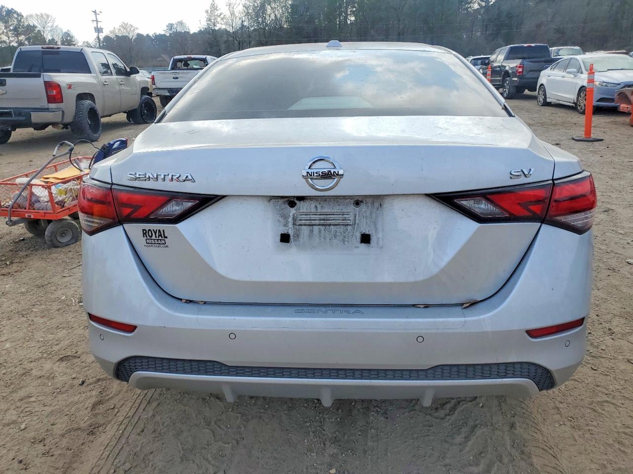 2023 NISSAN SENTRA SV photo 6