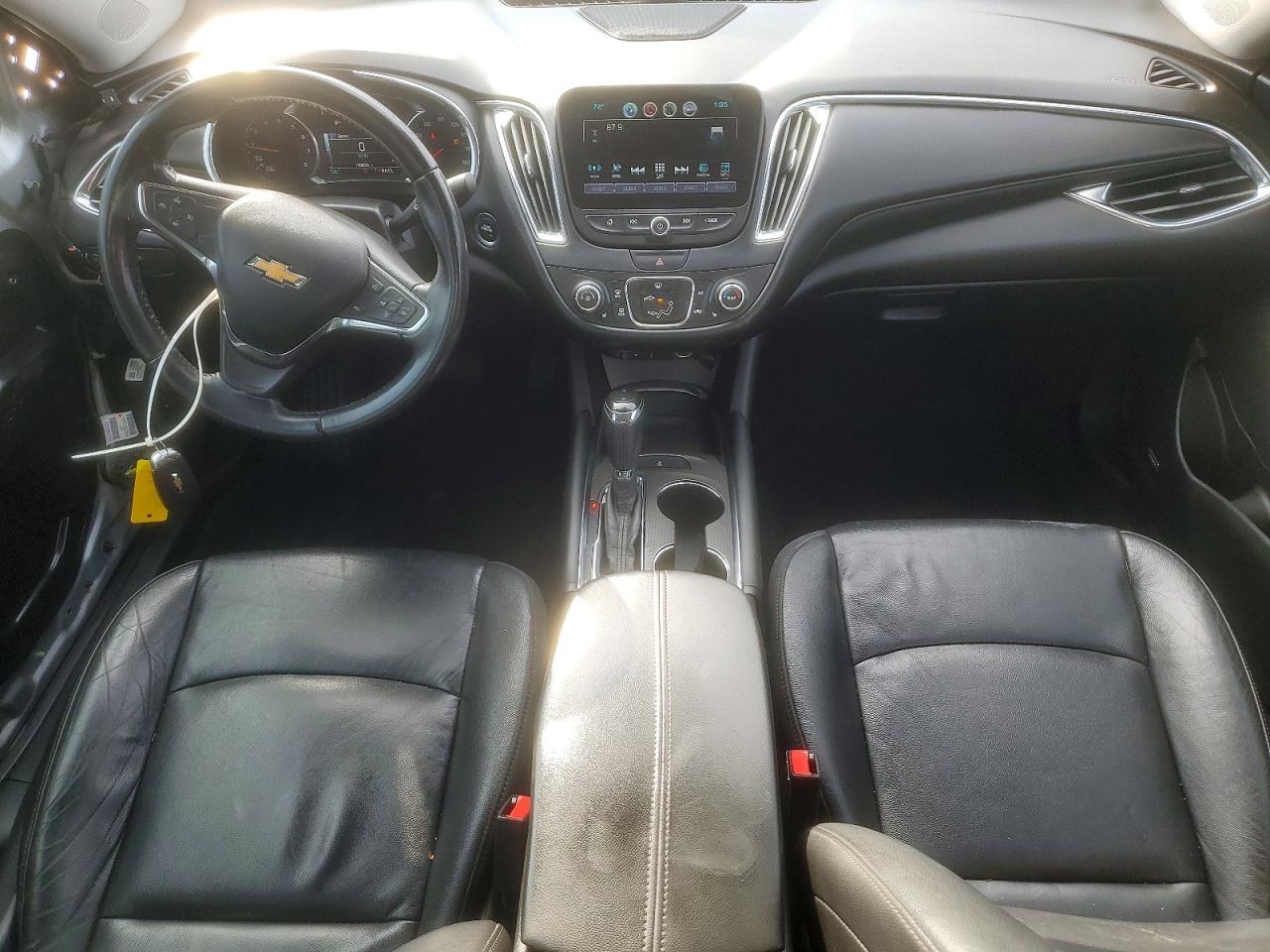 2018 CHEVROLET MALIBU LT photo 8