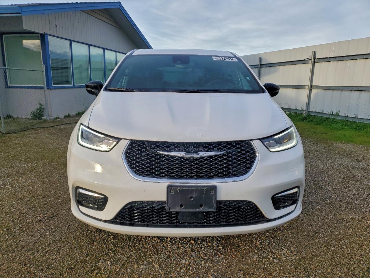 2025 CHRYSLER PACIFICA SELECT photo 5