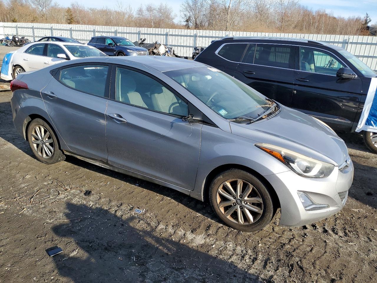 2014 HYUNDAI ELANTRA SE photo 4