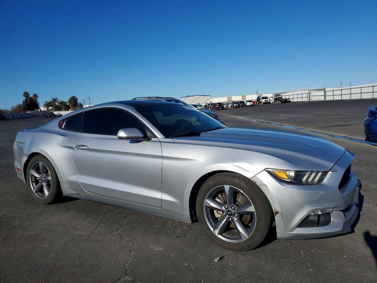 2016 FORD MUSTANG photo 7