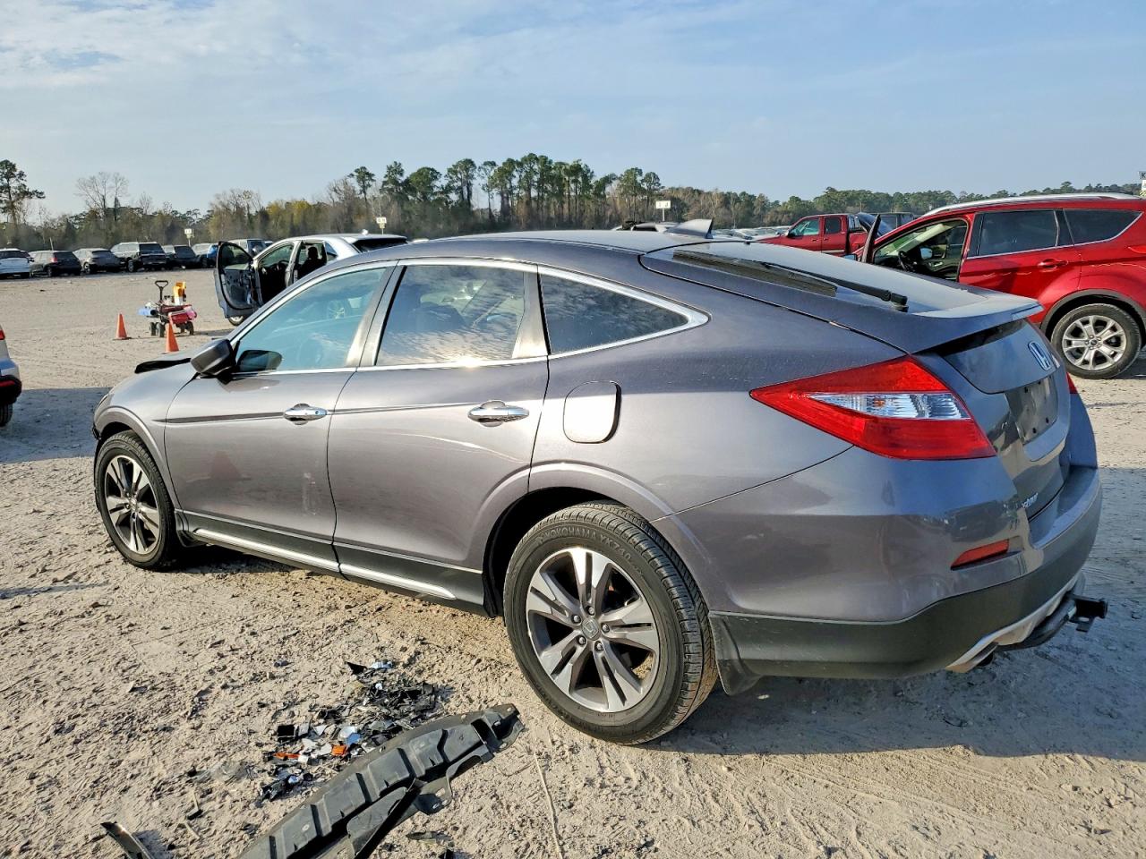 2015 HONDA CROSSTOUR EXL photo 2