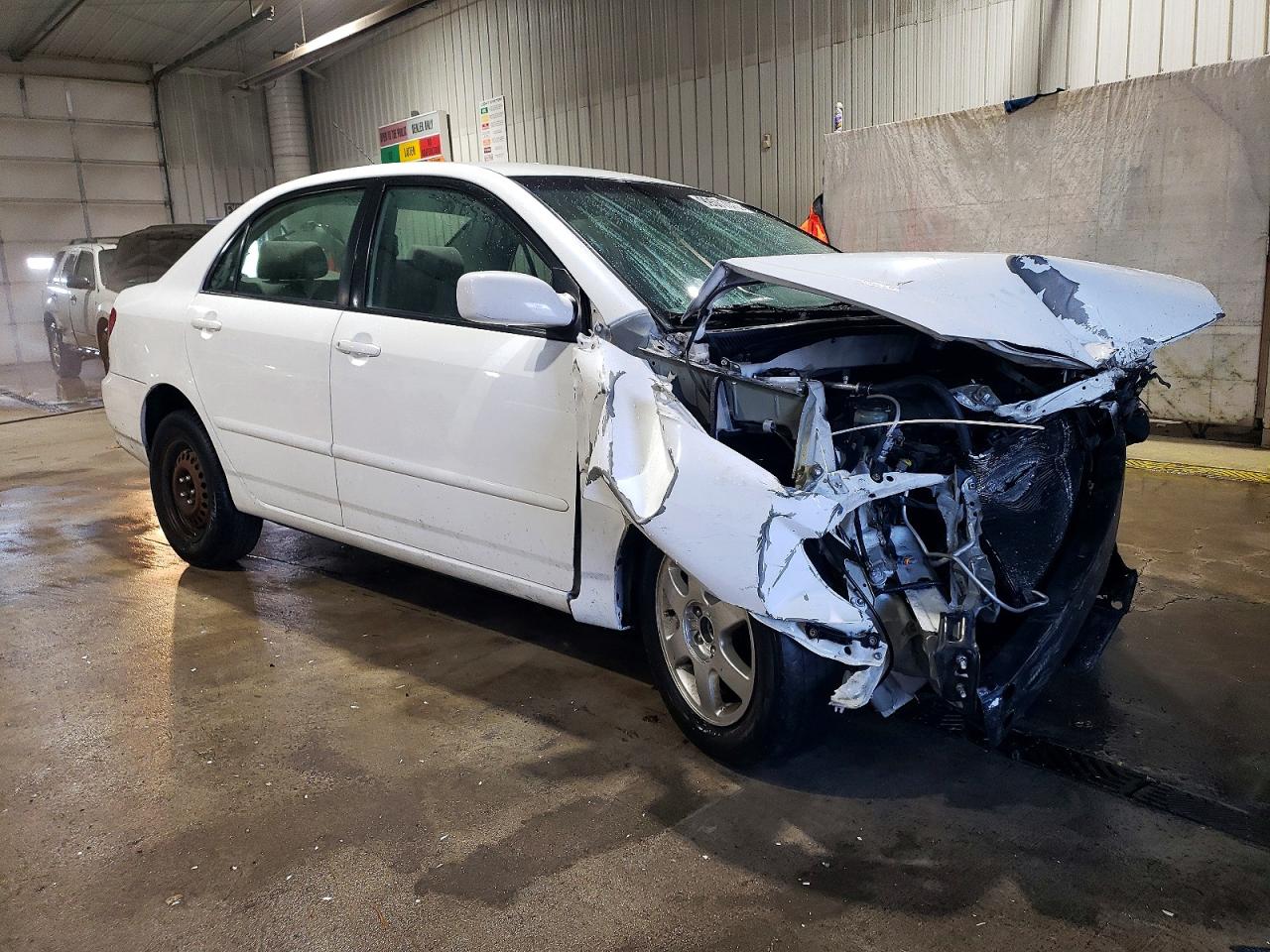 2005 TOYOTA COROLLA CE photo 4