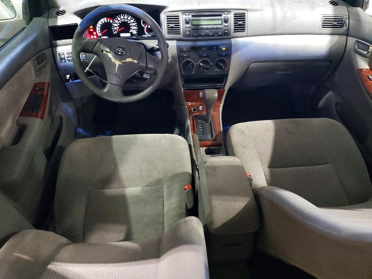 2005 TOYOTA COROLLA CE photo 8