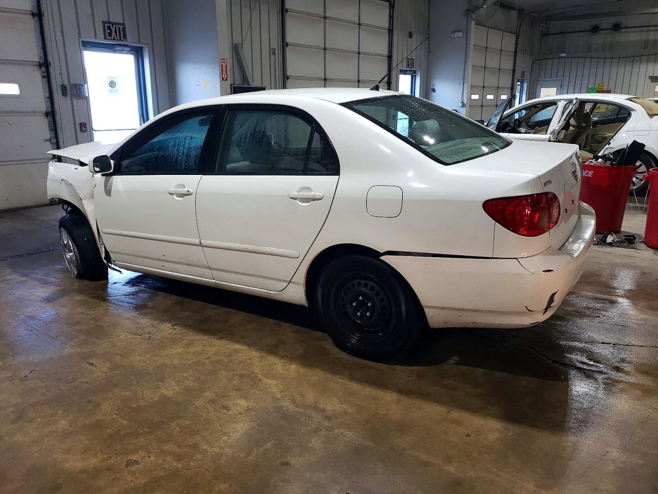 2005 TOYOTA COROLLA CE photo 2