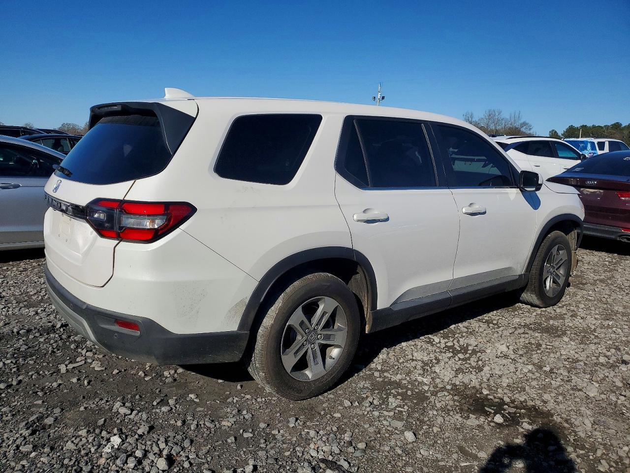 2025 HONDA PILOT EXL photo 3