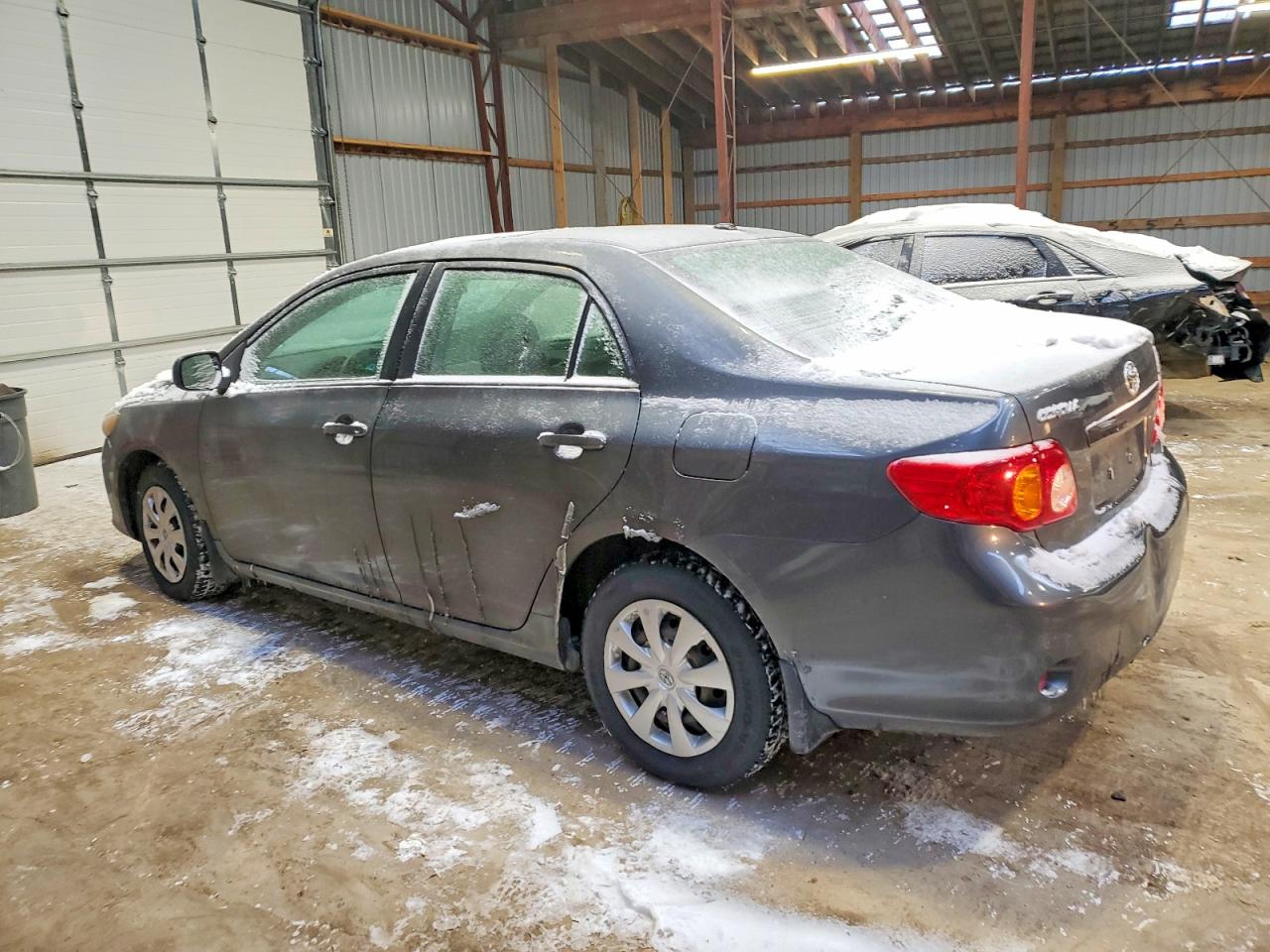 2010 TOYOTA COROLLA BASE photo 2
