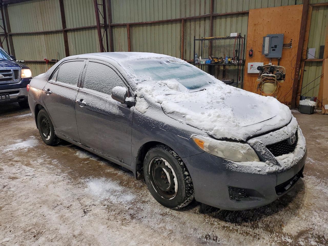 2010 TOYOTA COROLLA BASE photo 4