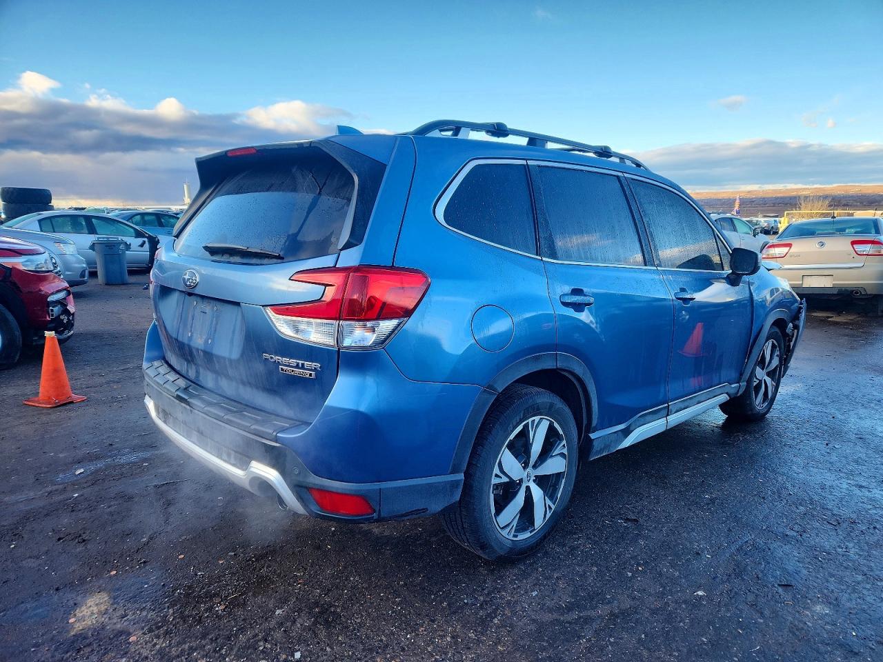 2020 SUBARU FORESTER TOURING photo 3