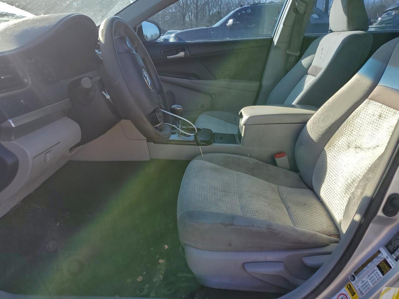 2013 TOYOTA CAMRY L photo 7