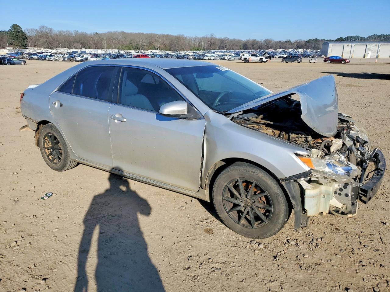 2013 TOYOTA CAMRY L photo 4