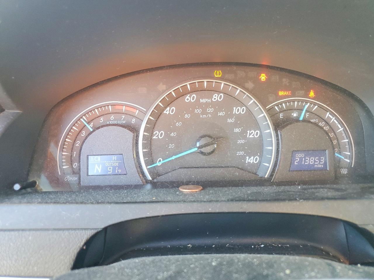 2013 TOYOTA CAMRY L photo 9