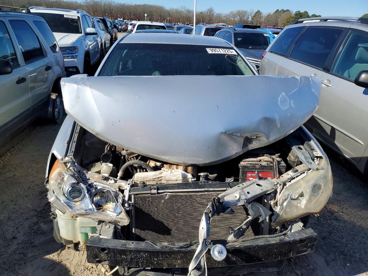 2013 TOYOTA CAMRY L photo 5