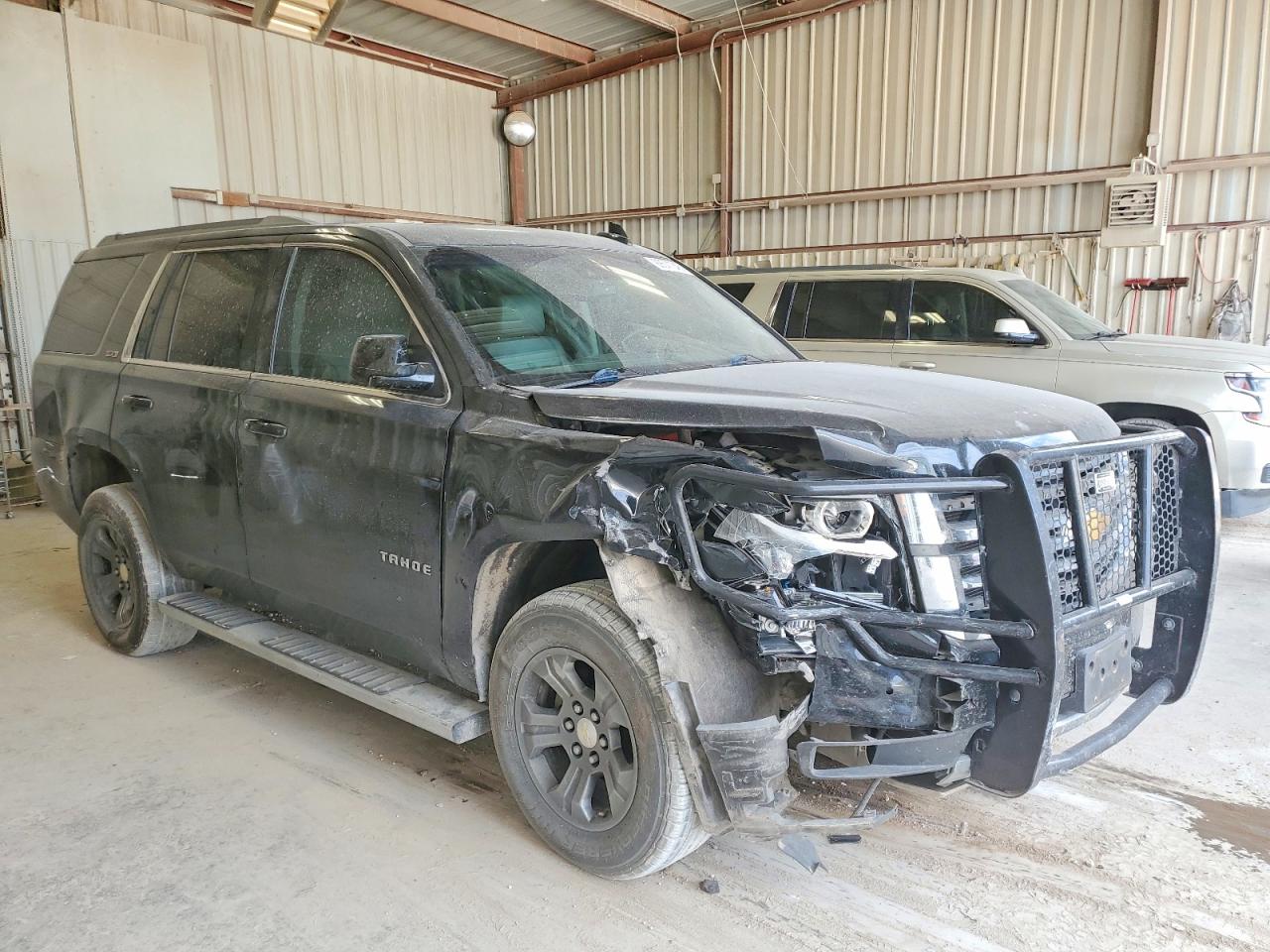 2015 CHEVROLET TAHOE K1500 LT photo 4