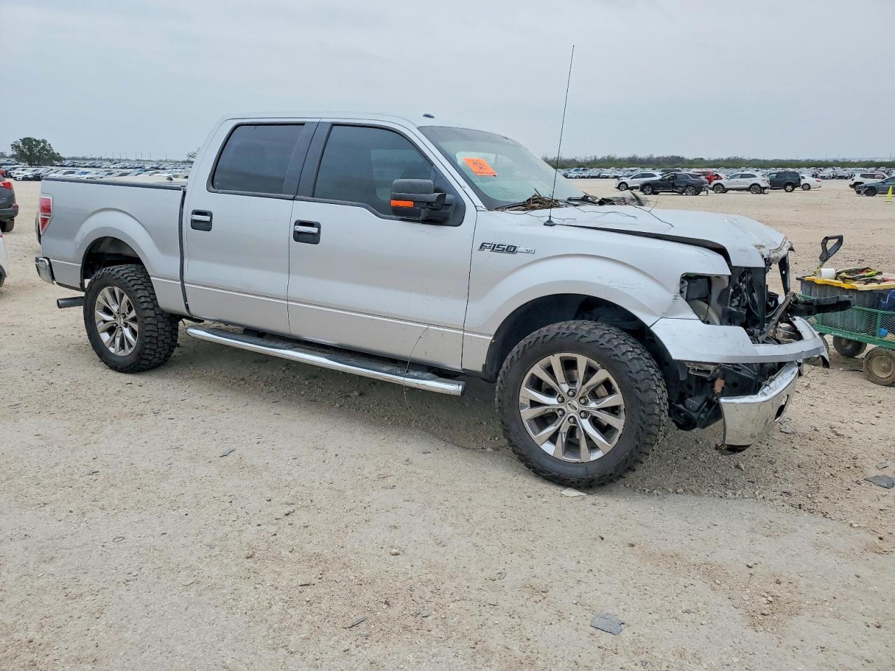 2014 FORD F150 SUPERCREW photo 4