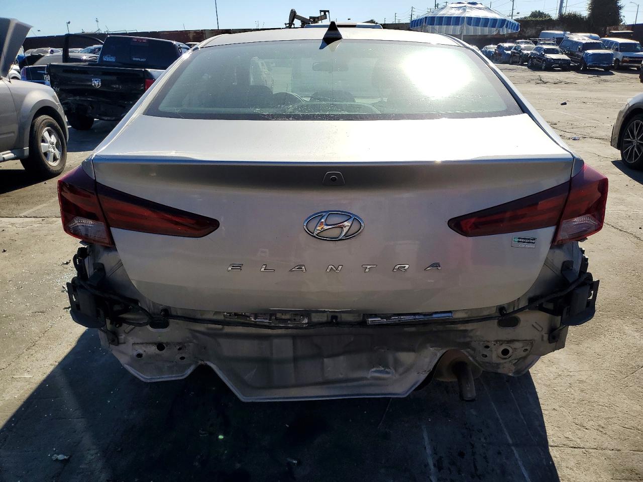 2020 HYUNDAI ELANTRA SEL photo 6