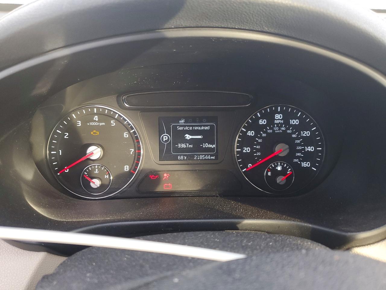 2017 KIA SORENTO LX photo 9
