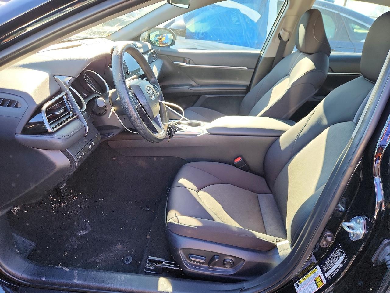 2023 TOYOTA CAMRY LE photo 13